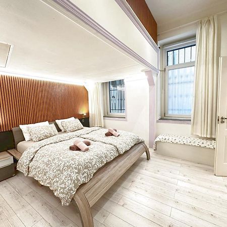 Yes, Yes! Lovely Apartment Good Amenities Budapest Center Luaran gambar